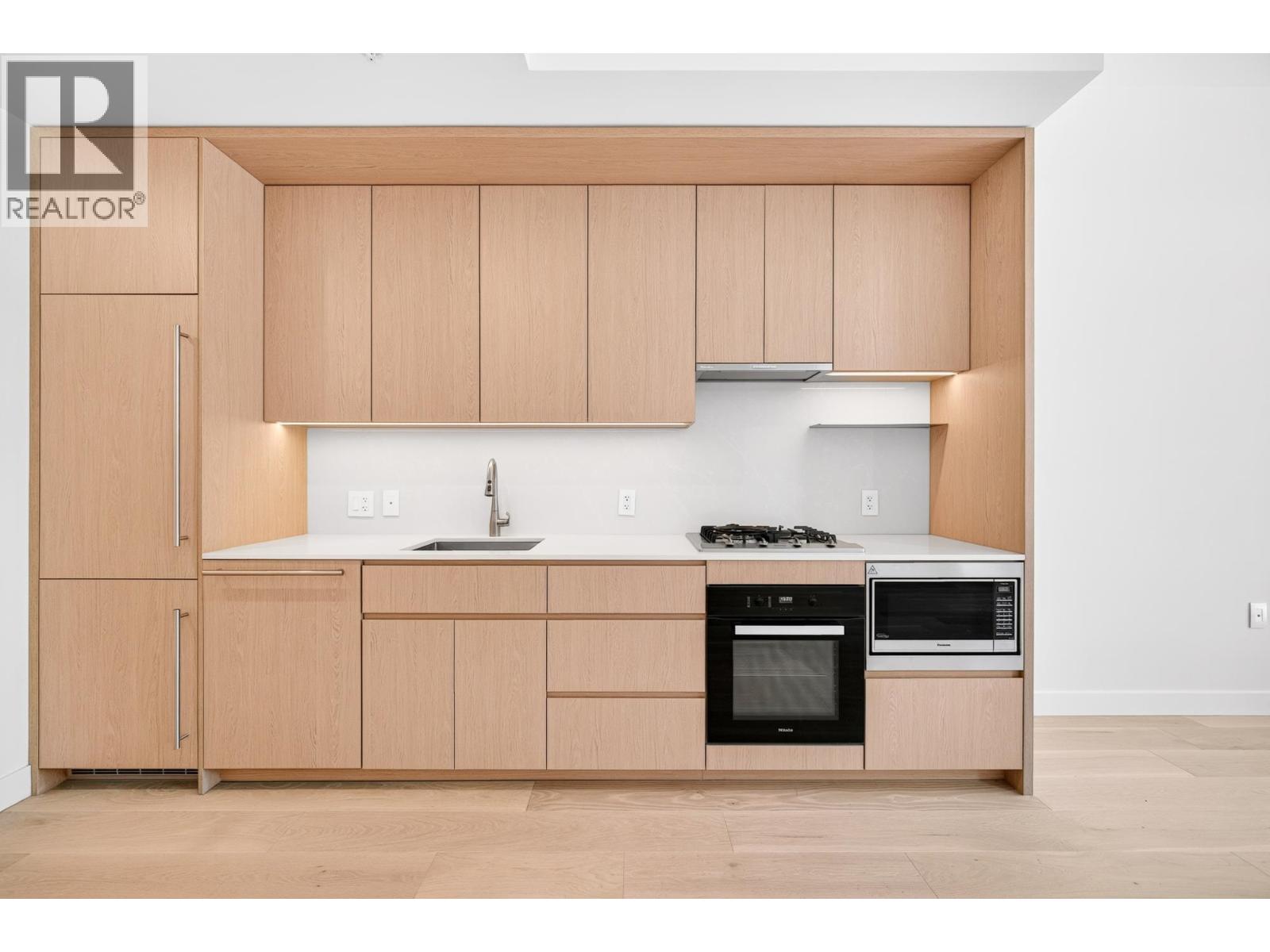 116 5212 Cambie Street Property Photo 10