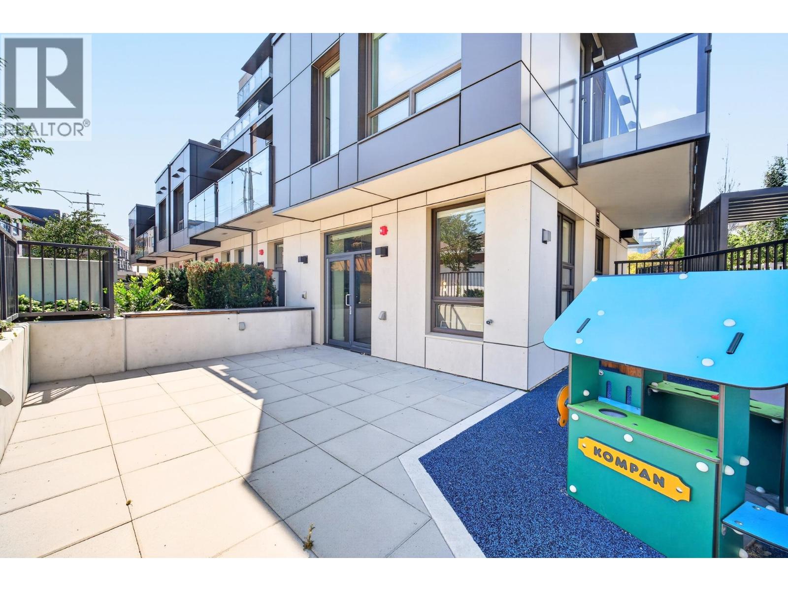 116 5212 Cambie Street Property Photo 27