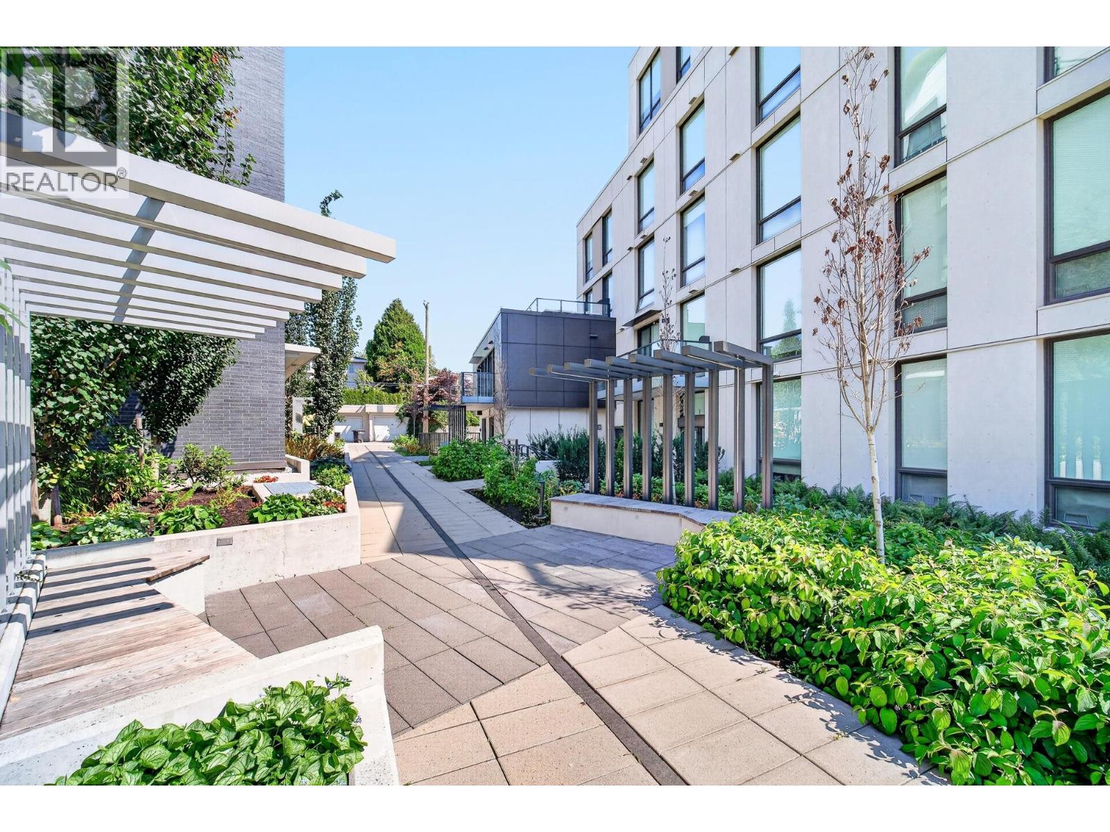 116 5212 Cambie Street Property Photo 29