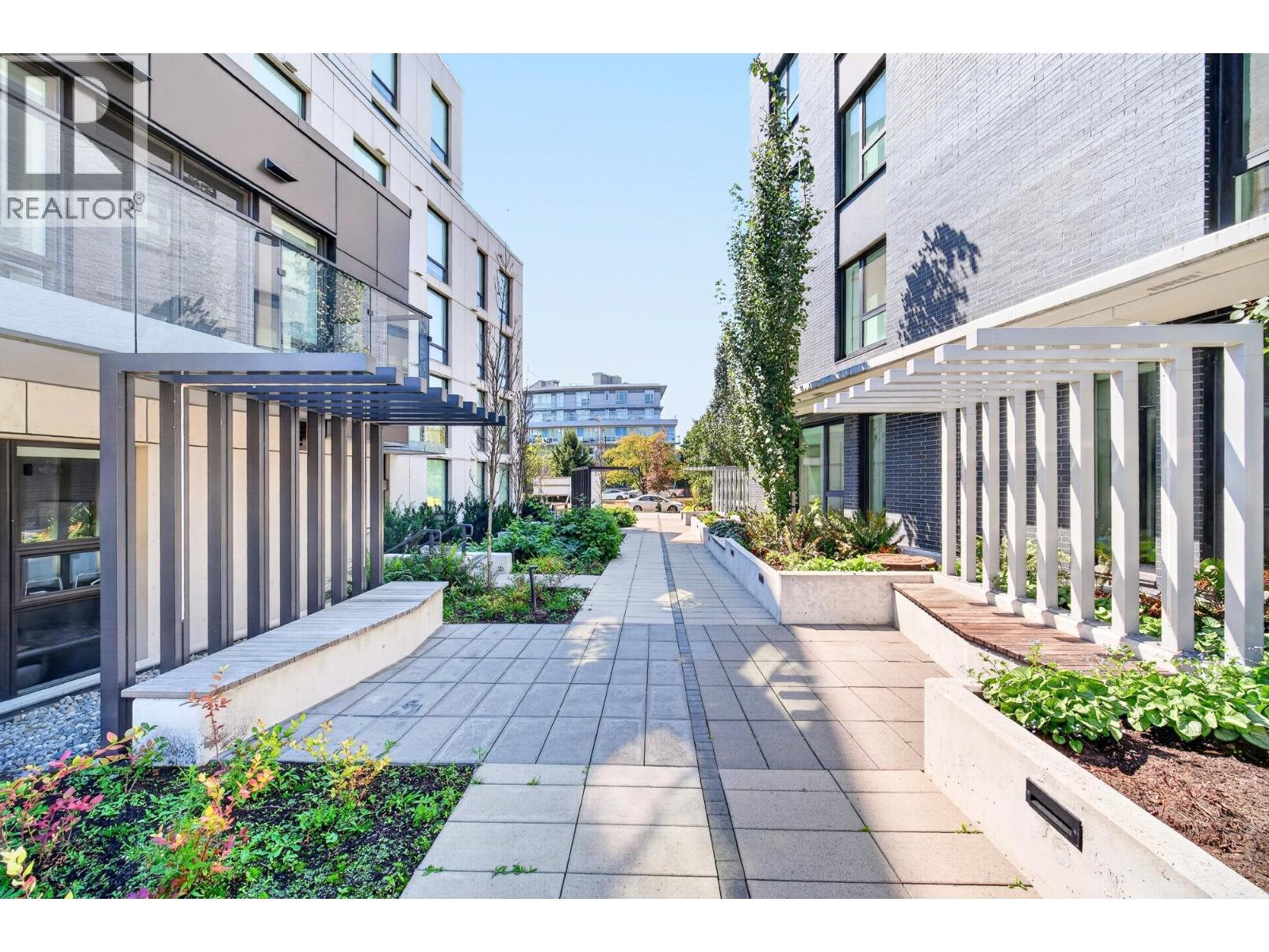 116 5212 Cambie Street Property Photo 30