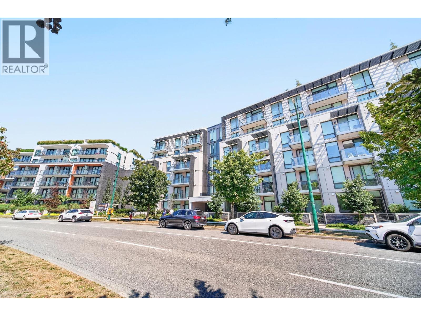 116 5212 Cambie Street Property Photo 32