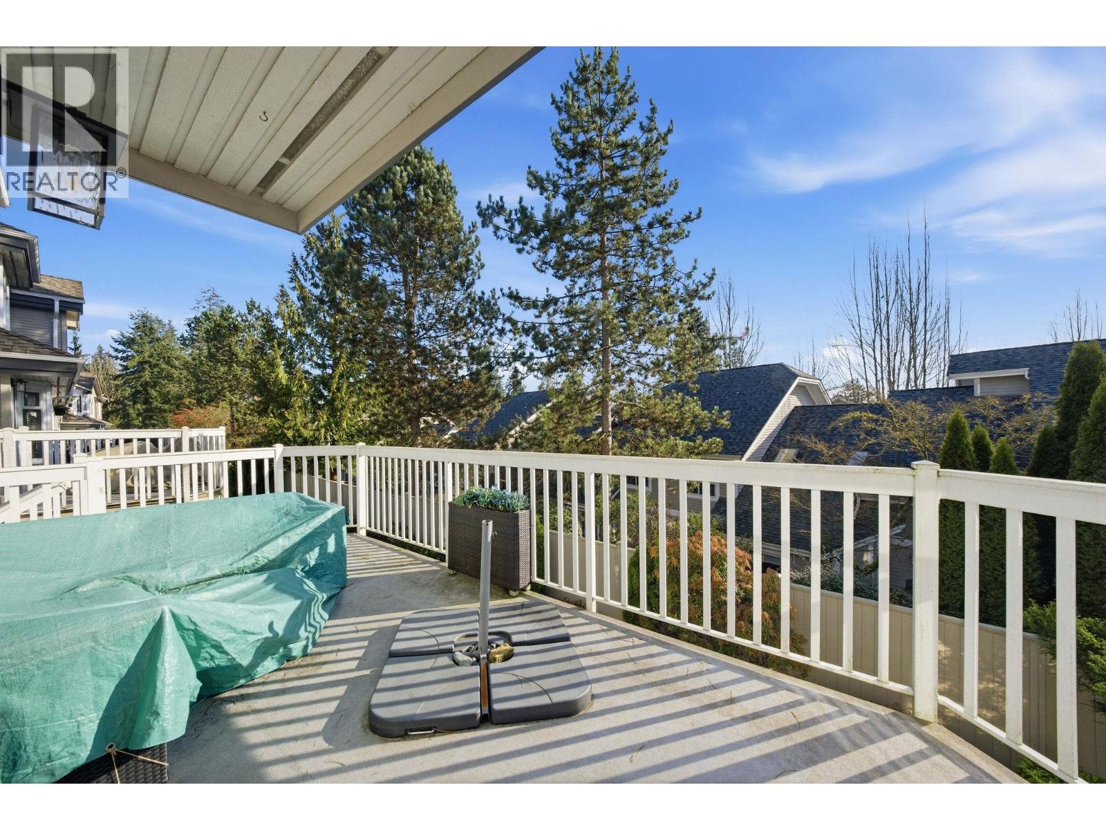 817 Roche Point Drive Property Photo 15