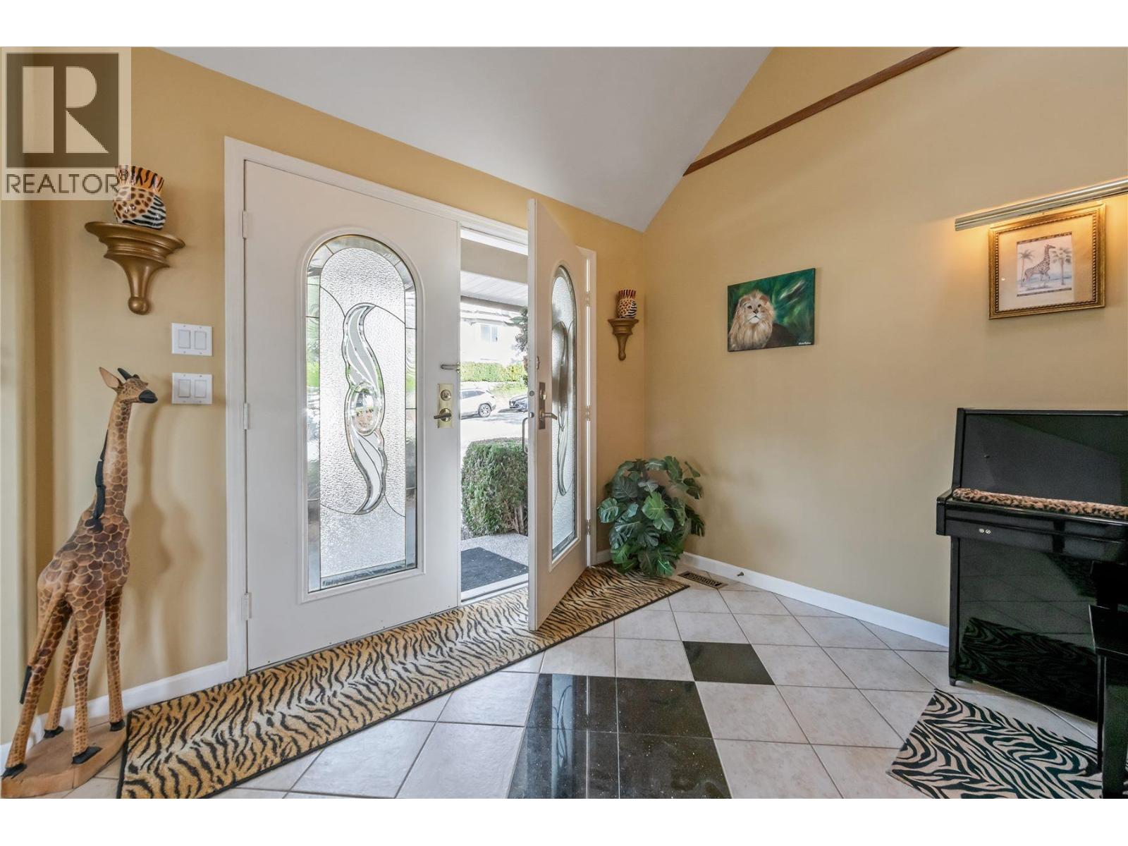 1541 Lodgepole Place Property Photo 2
