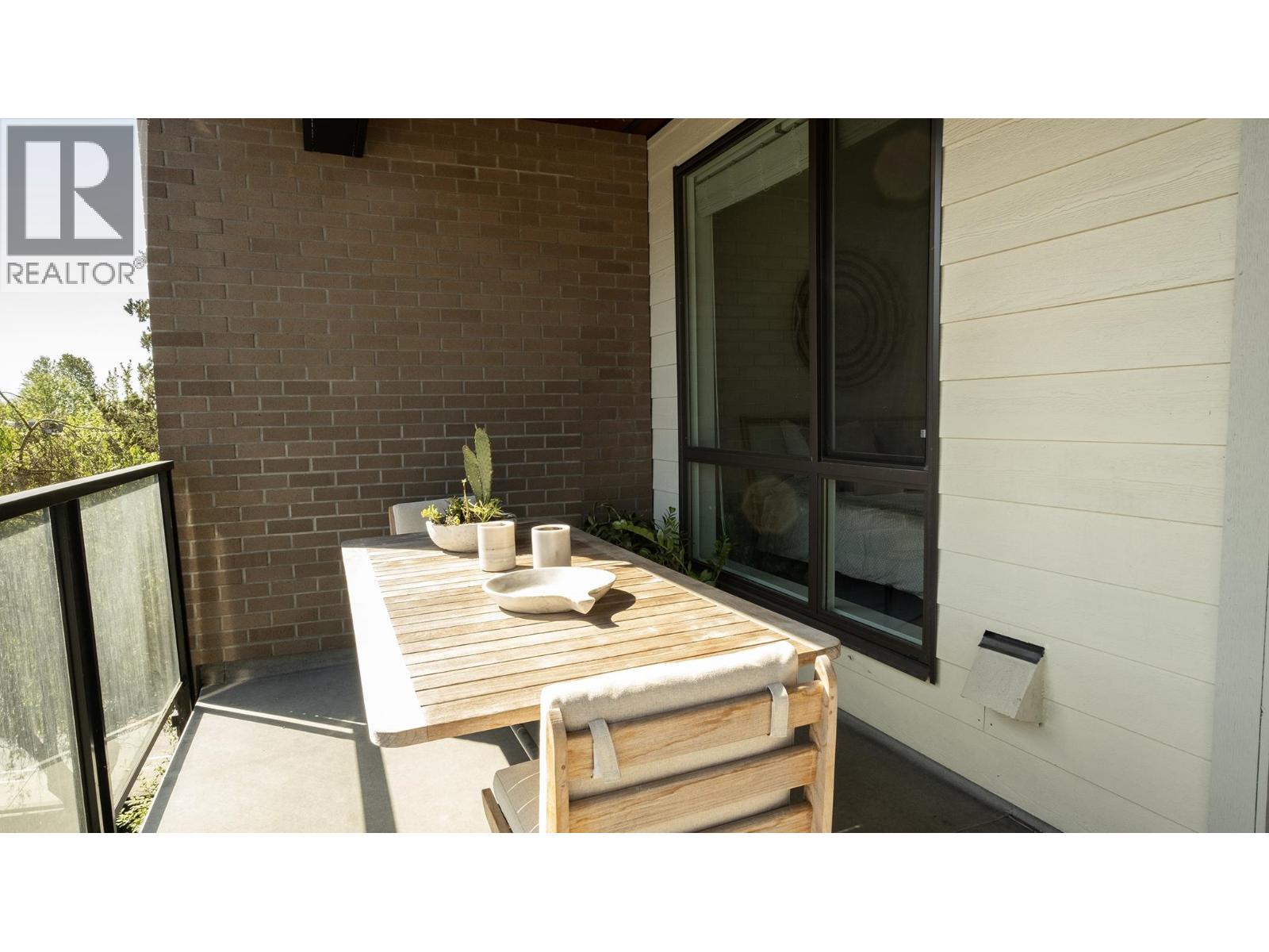 409 719 W 3rd Street Property Photo 36