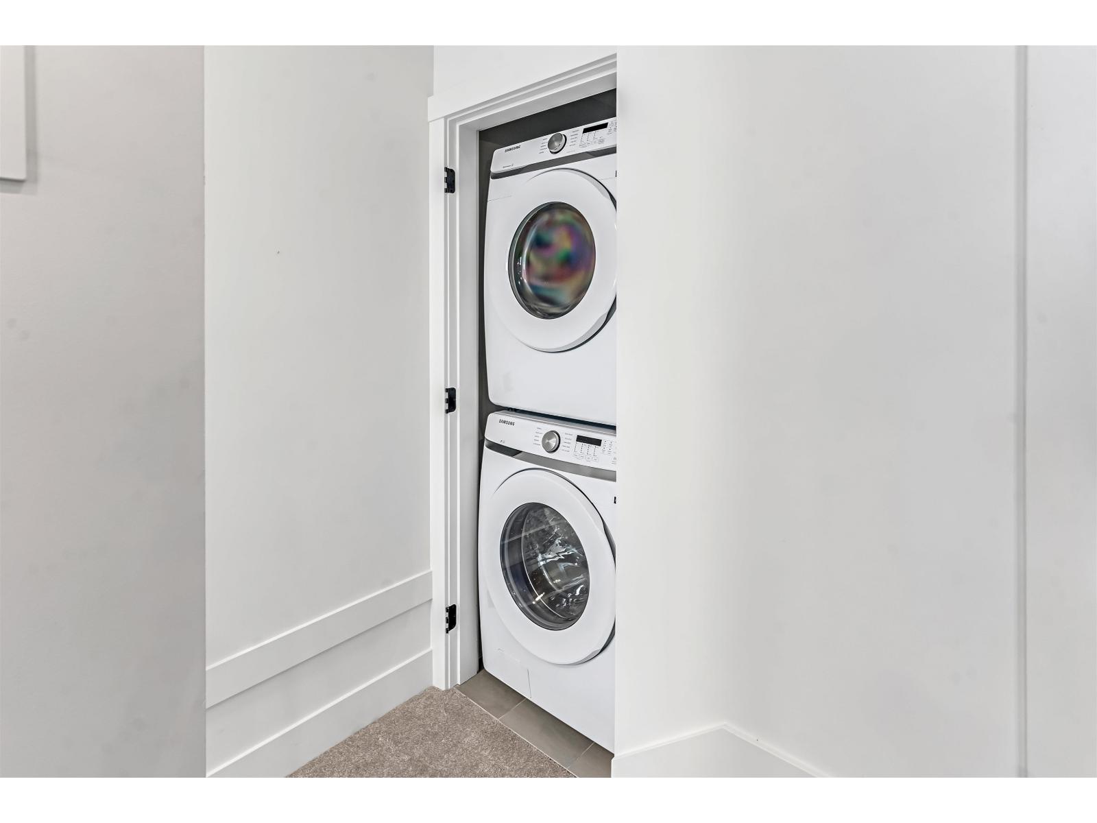 11 7946 204 Street Property Photo 24