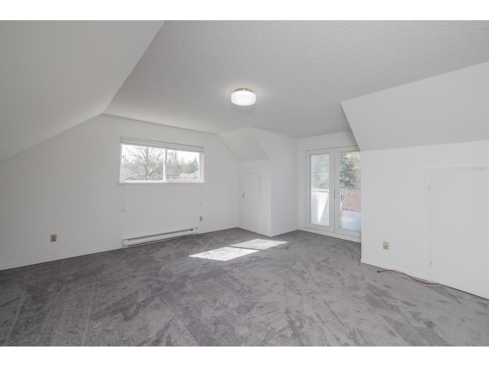 4458 Benz Crescent Property Photo 30