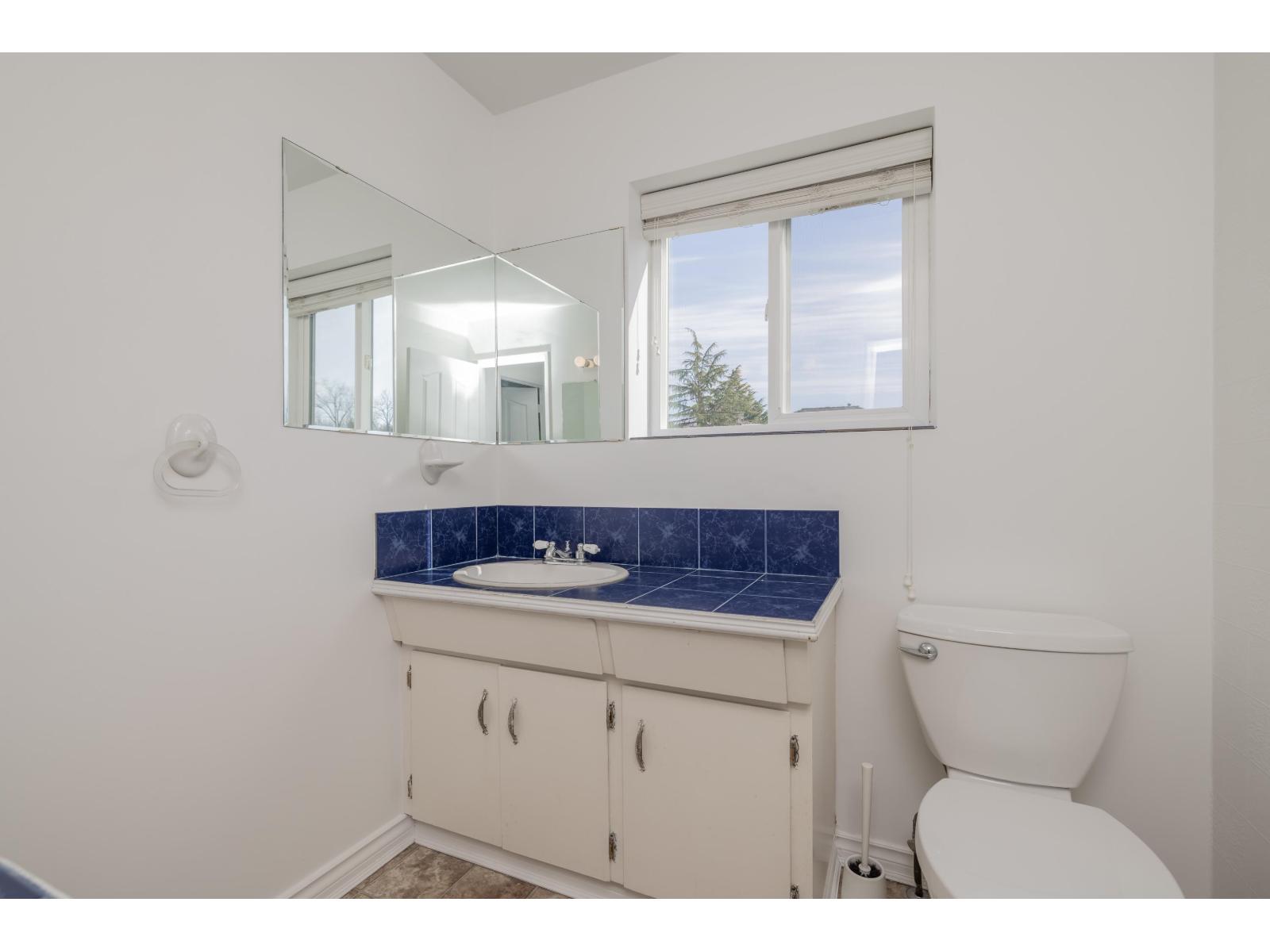 4458 Benz Crescent Property Photo 34