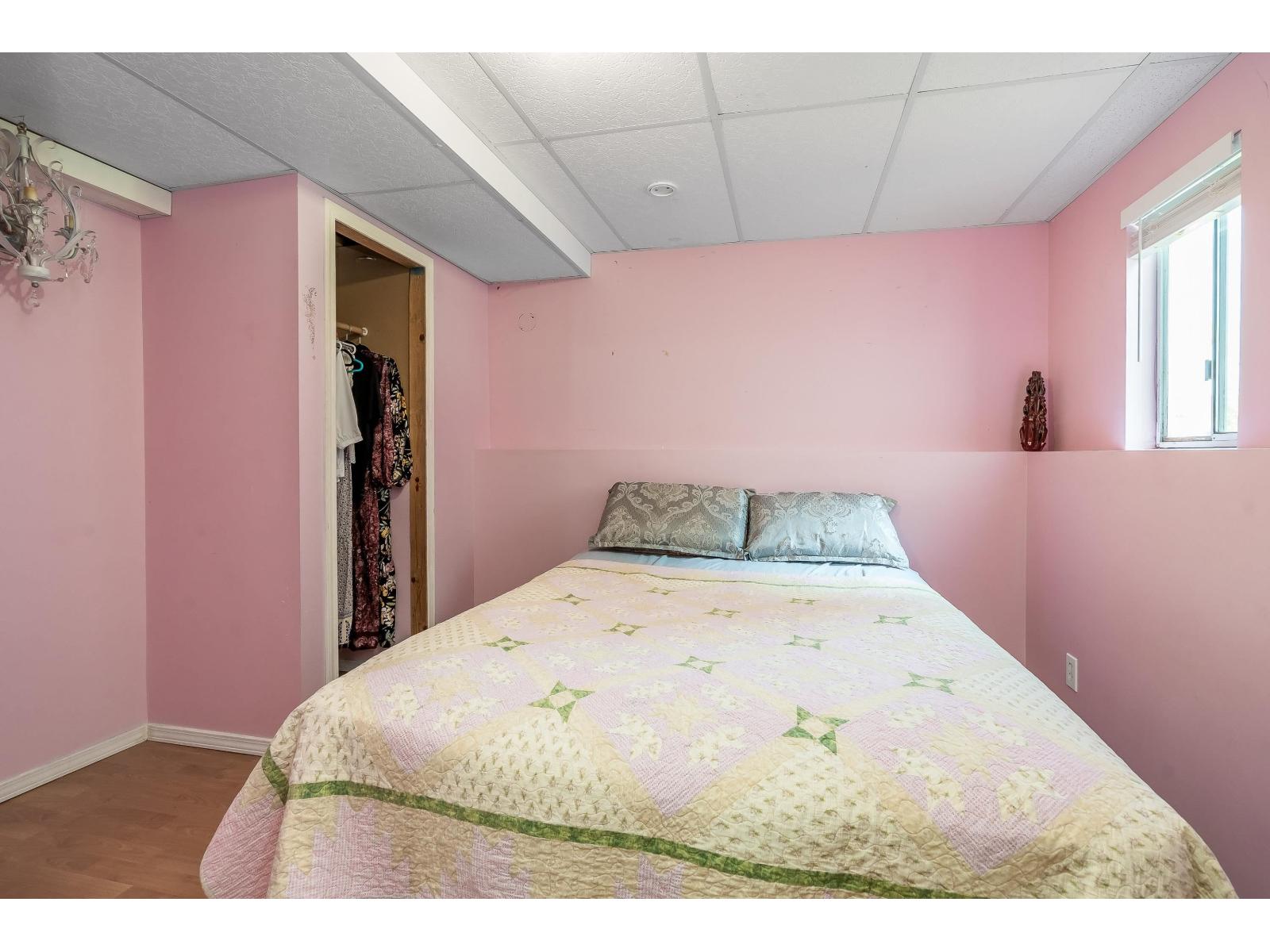 8992 Royal Street Property Photo 18