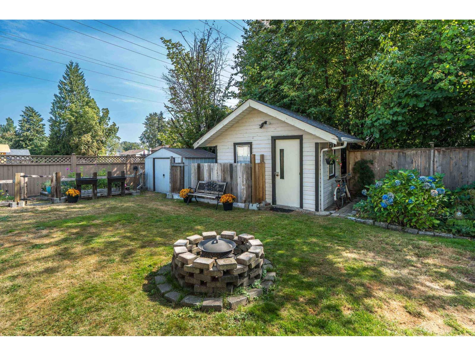 8992 Royal Street Property Photo 30