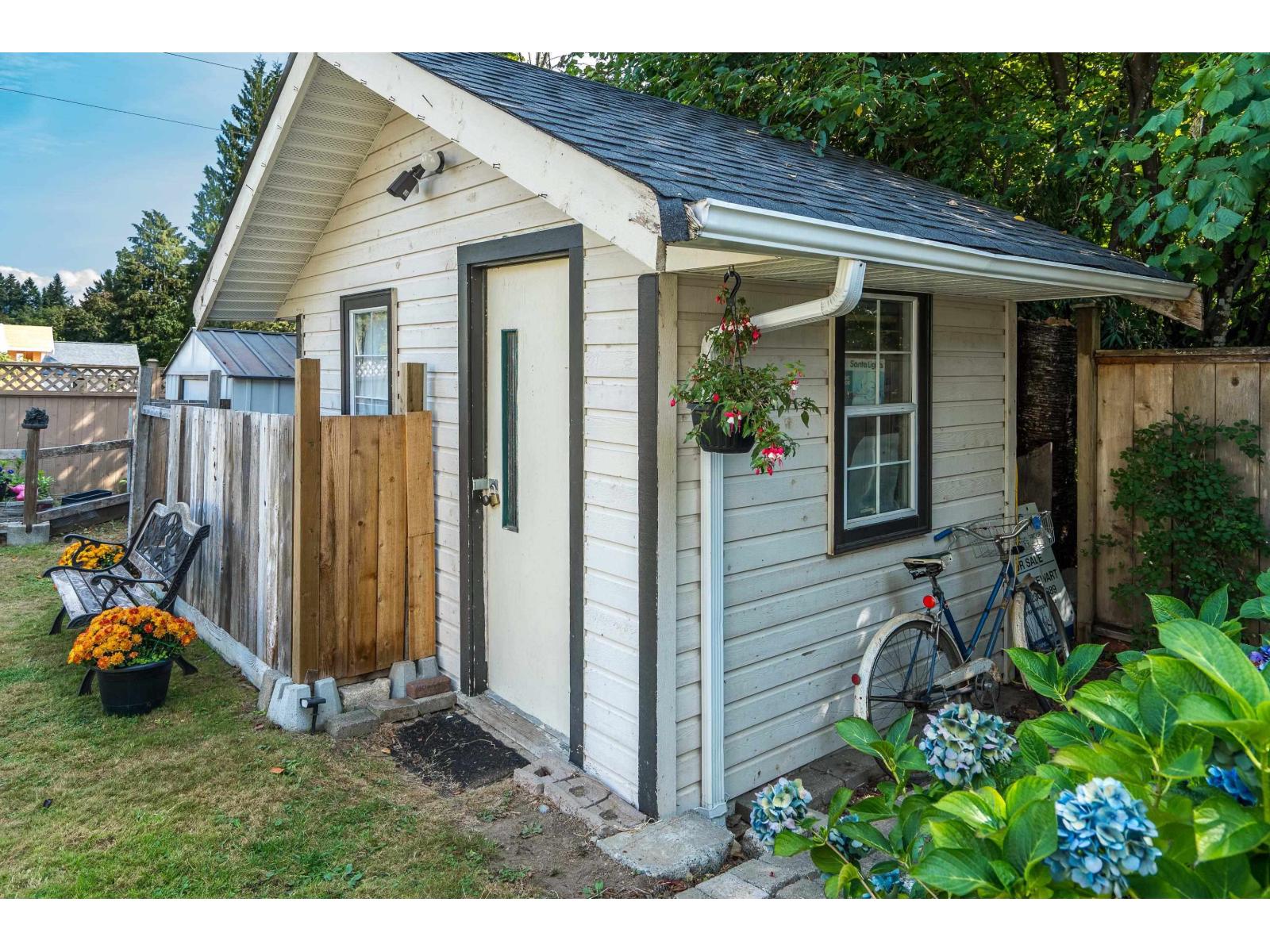 8992 Royal Street Property Photo 31