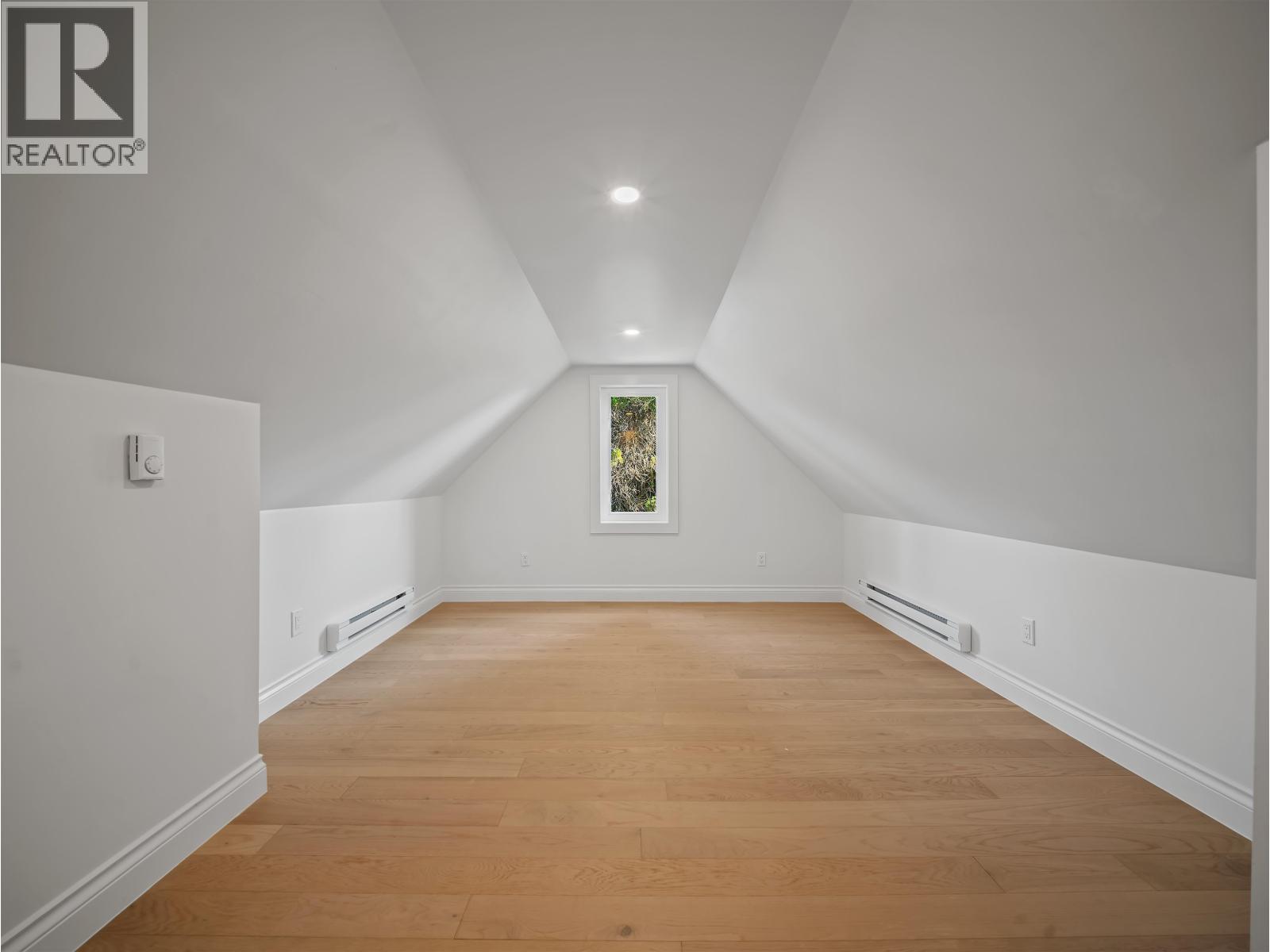 3975 Highland Boulevard Property Photo 19