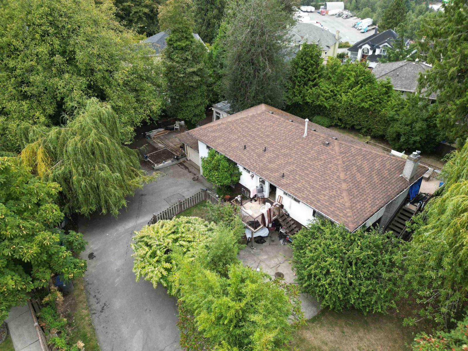 9947 116a Street Property Photo 2