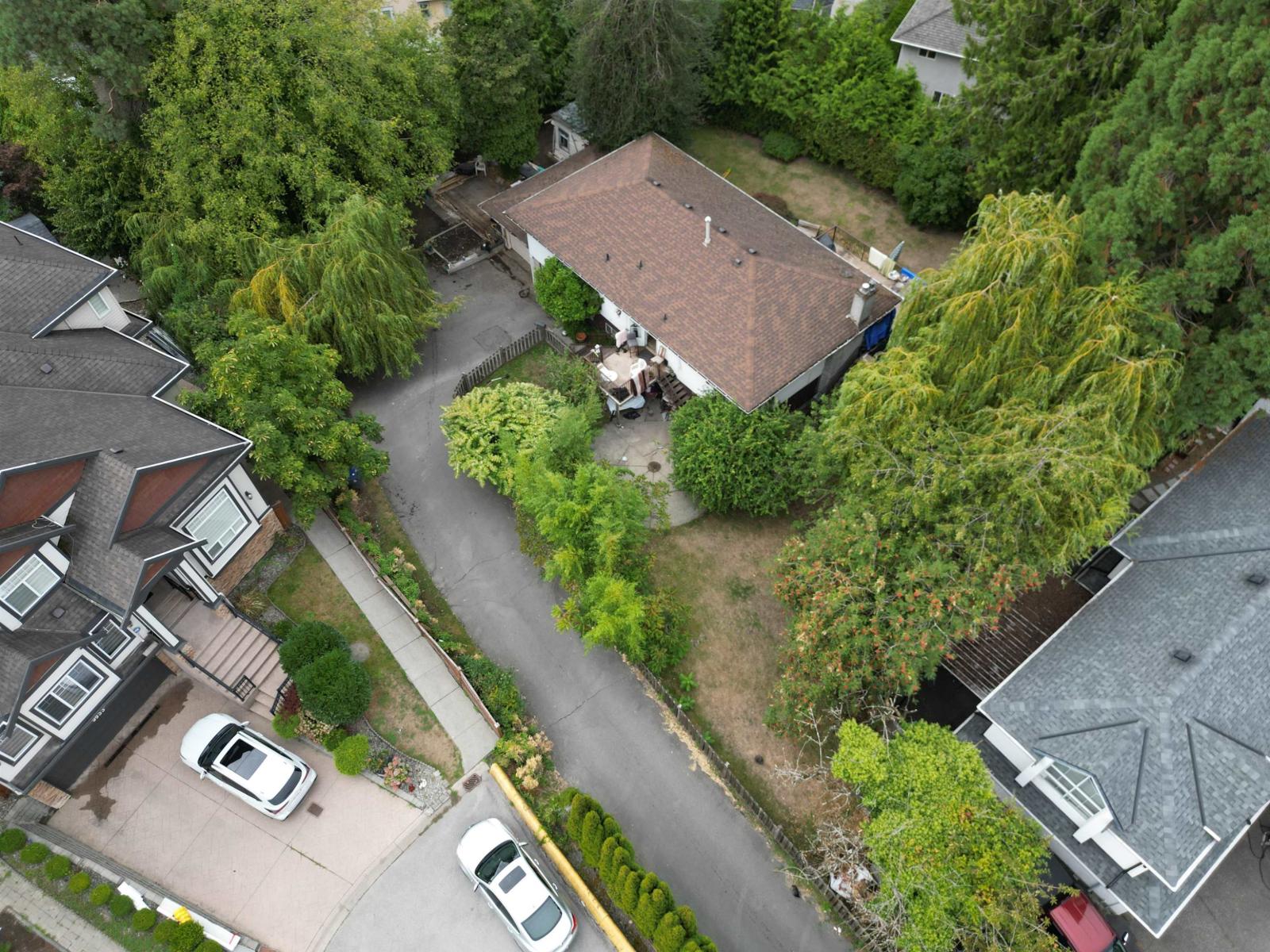 9947 116a Street Property Photo 4
