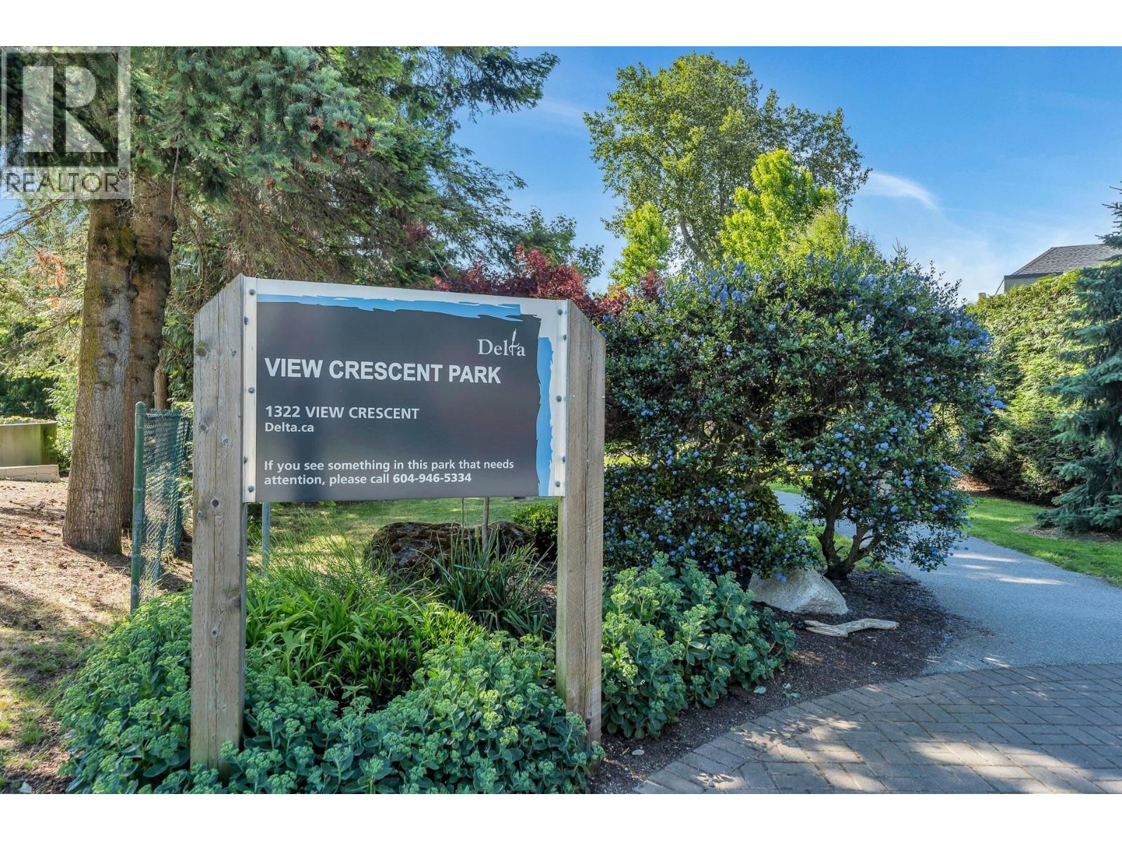 508 1350 View Crescent Property Photo 27