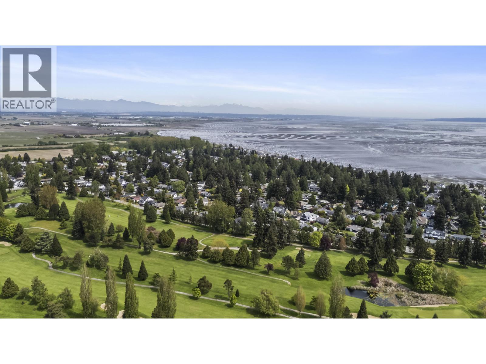 508 1350 View Crescent Property Photo 30