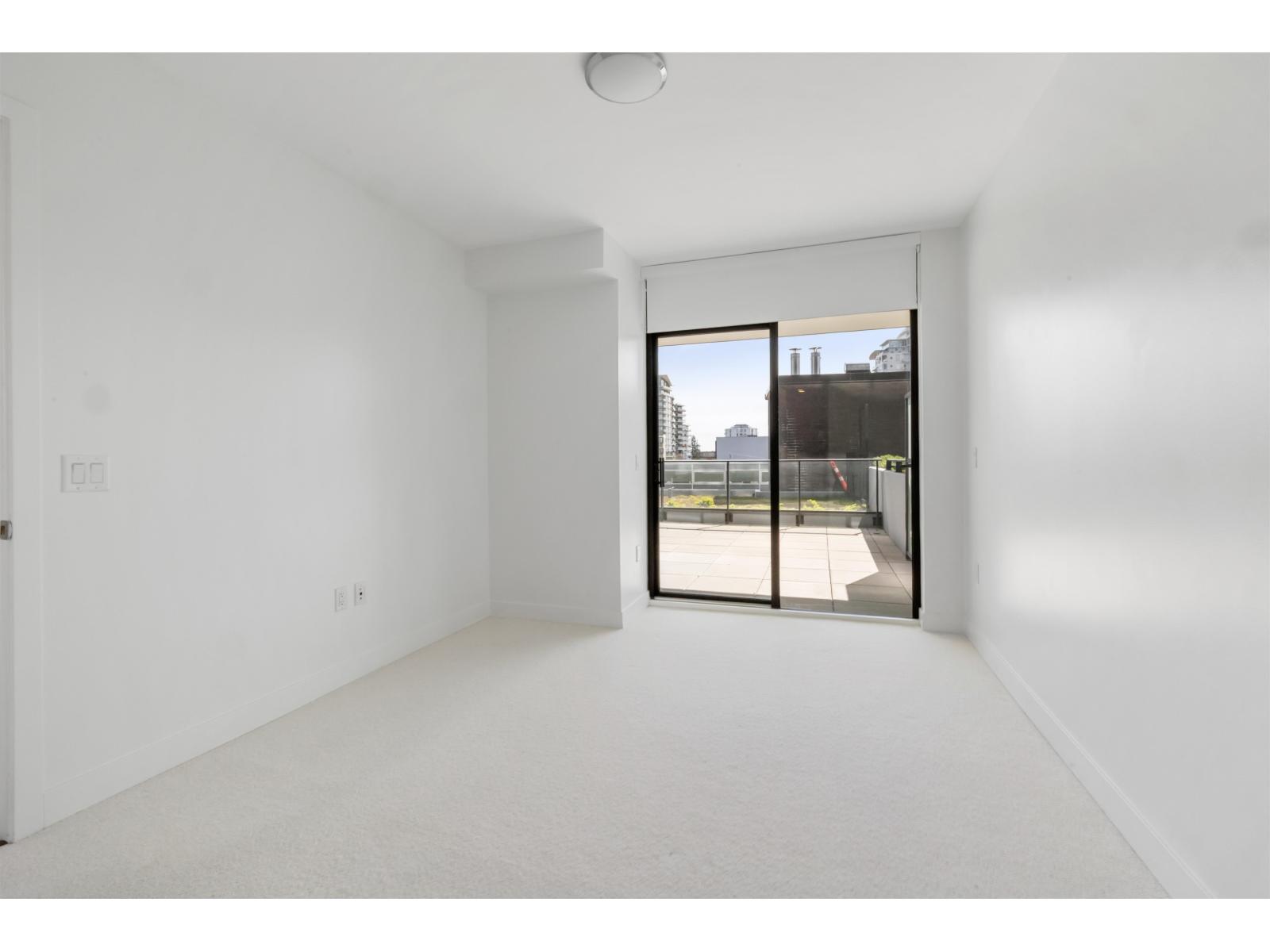 307 1588 Johnston Road Property Photo 25