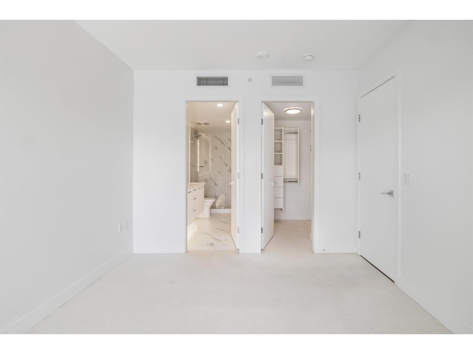 307 1588 Johnston Road Property Photo 26