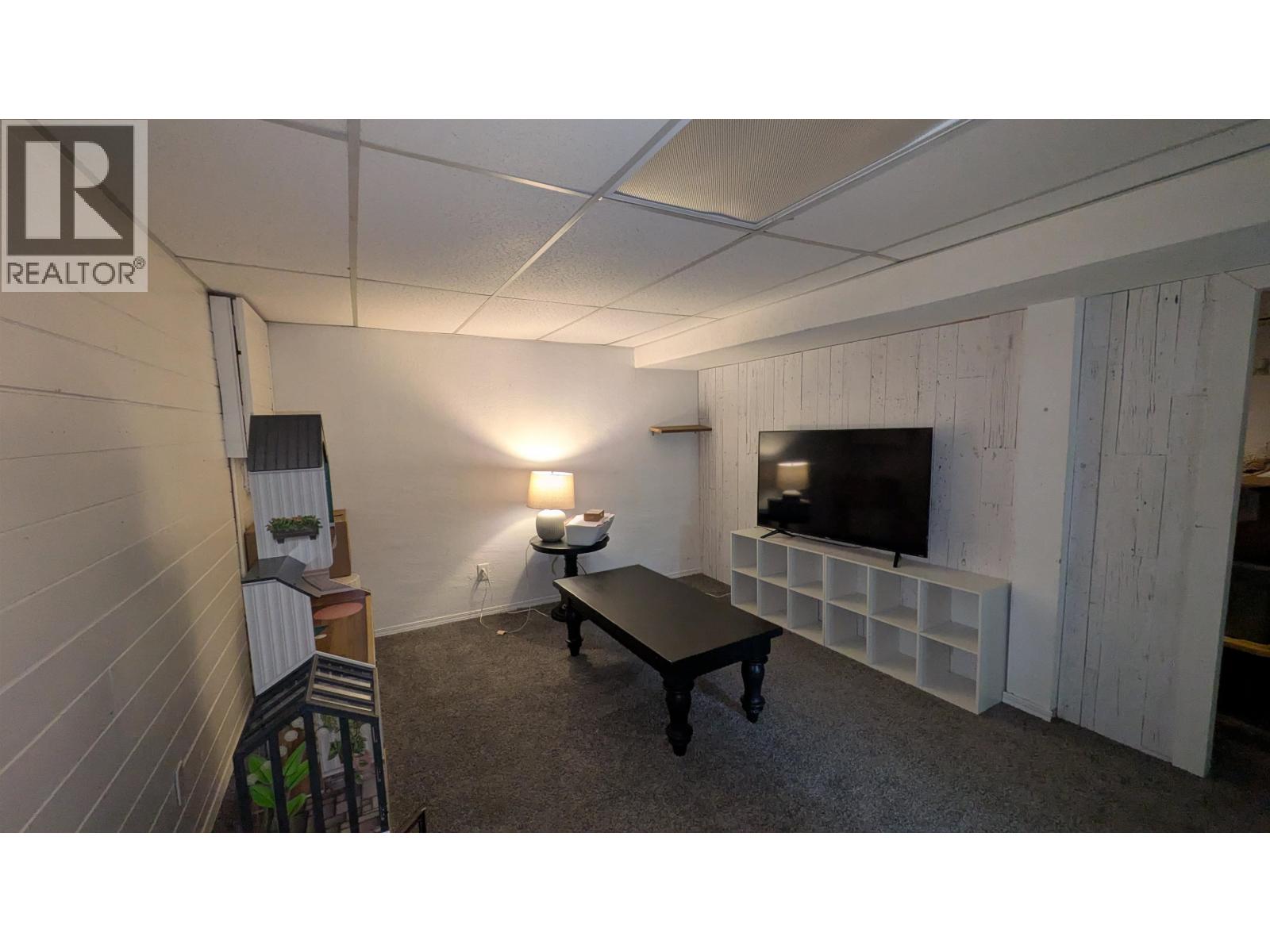 7207 Imperial Crescent Property Photo 8