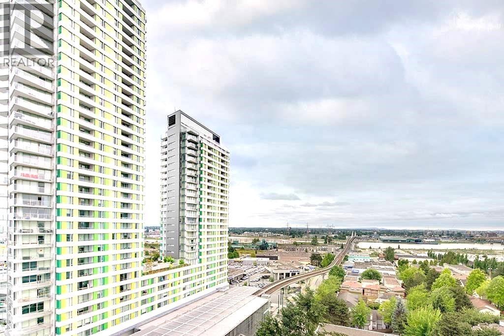 2206 488 Sw Marine Drive Property Photo 1