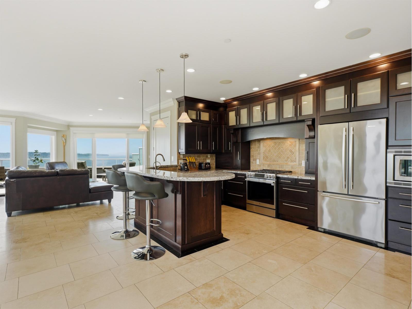 1087 Finlay Street Property Photo 14
