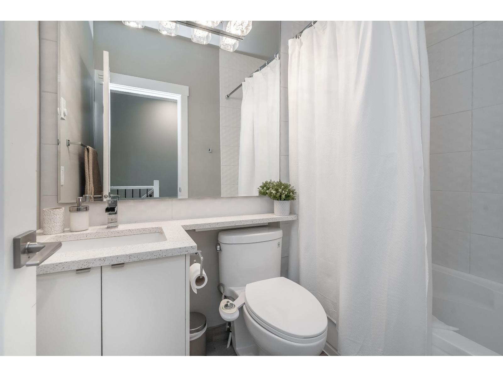 11 16488 64 Avenue Property Photo 13