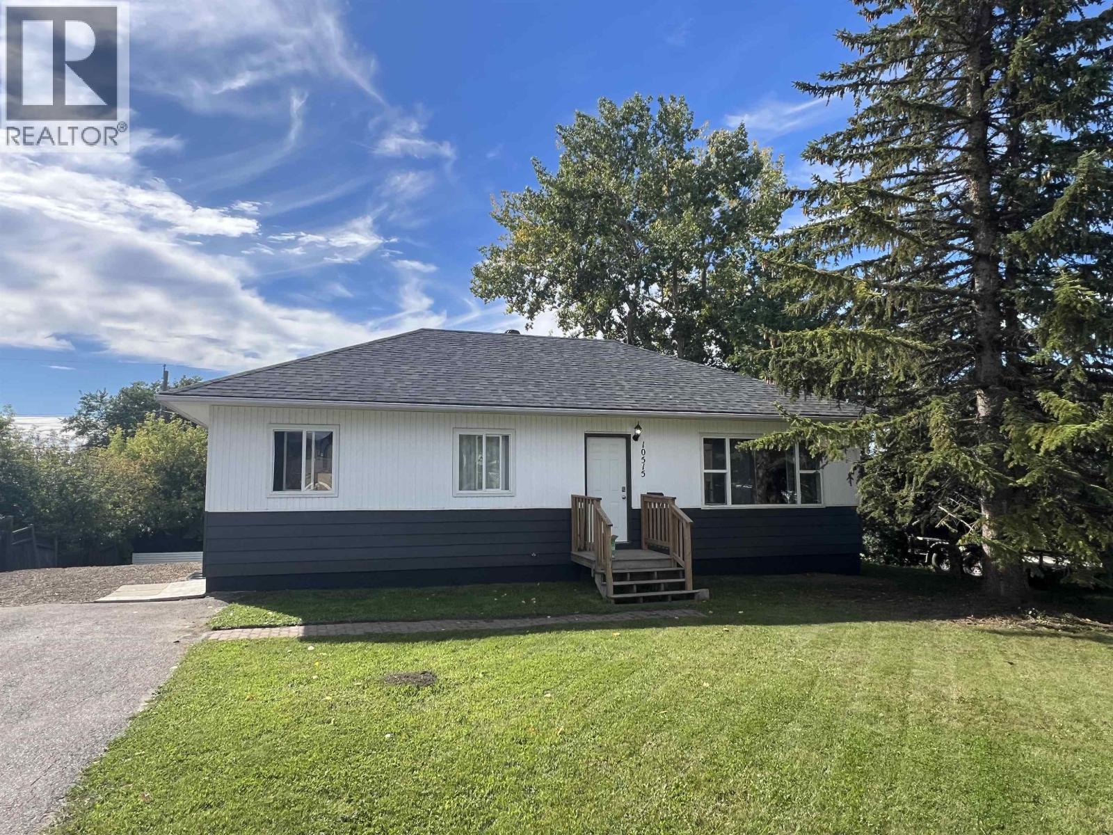 10515 104 Avenue Property Photo 4