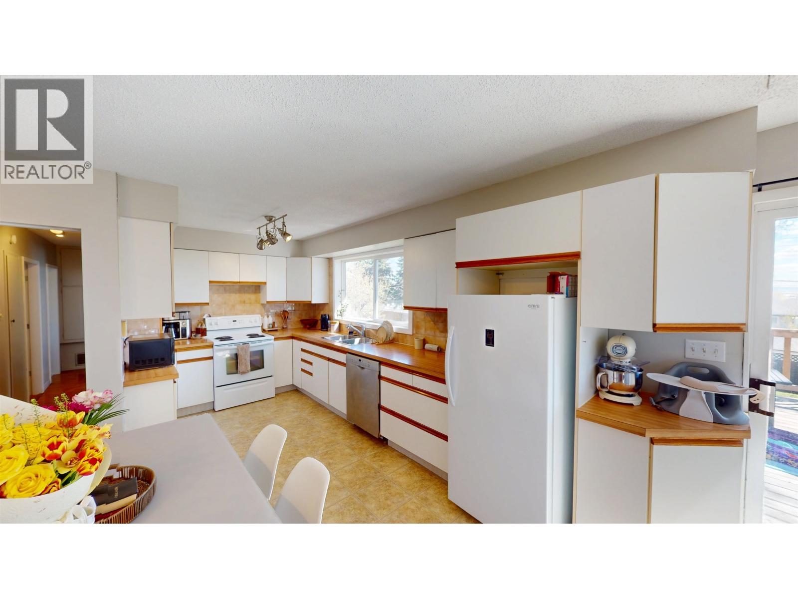 10515 104 Avenue Property Photo 9