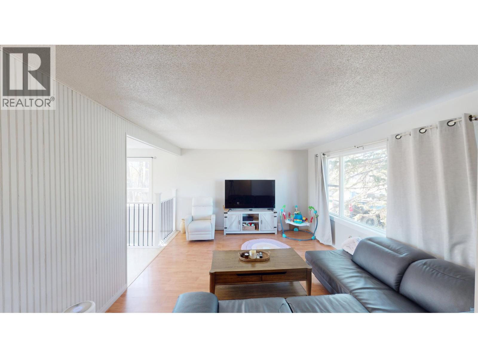 10515 104 Avenue Property Photo 13