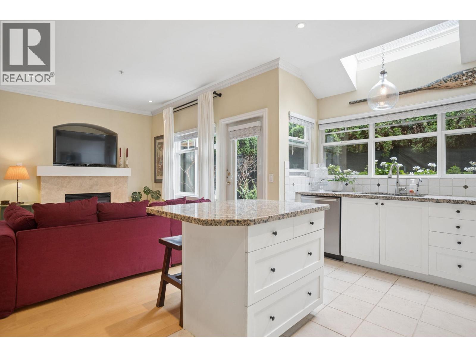 5380 Larch Street Property Photo 17