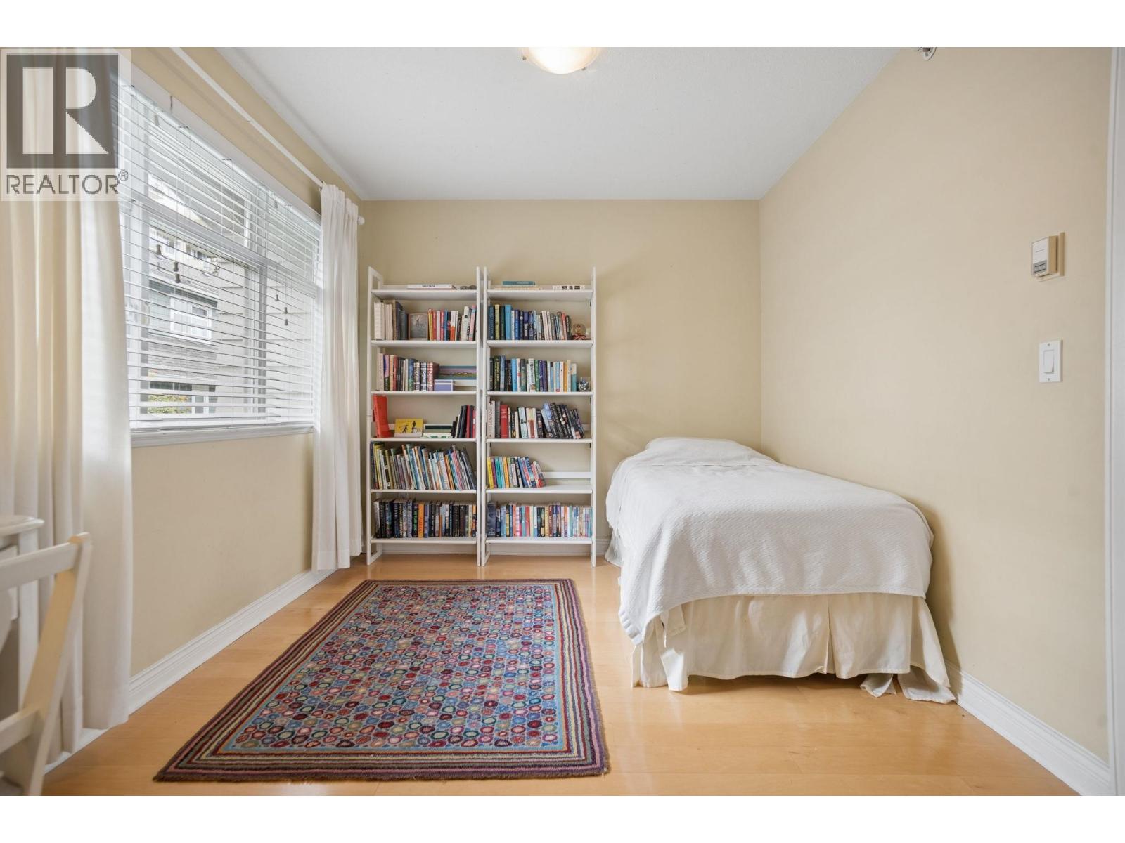 5380 Larch Street Property Photo 24