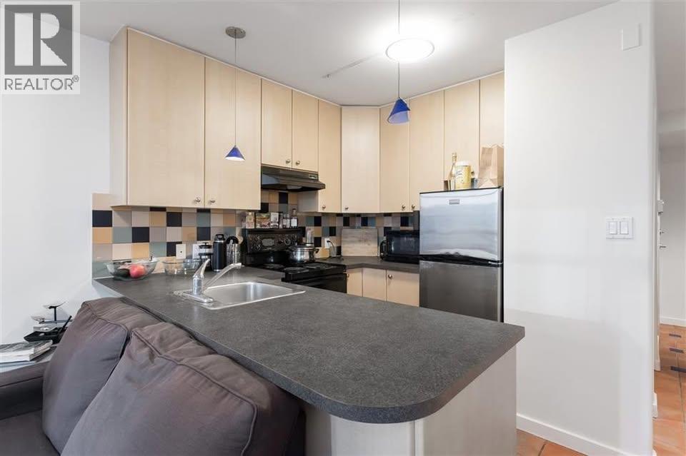 807 819 Hamilton Street Property Photo 6