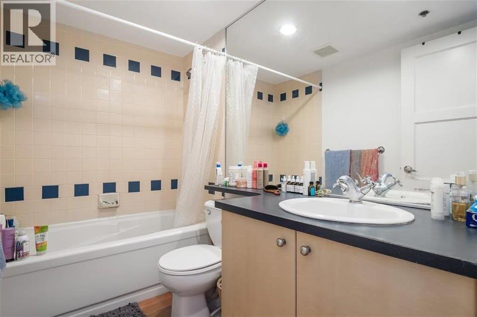 807 819 Hamilton Street Property Photo 13