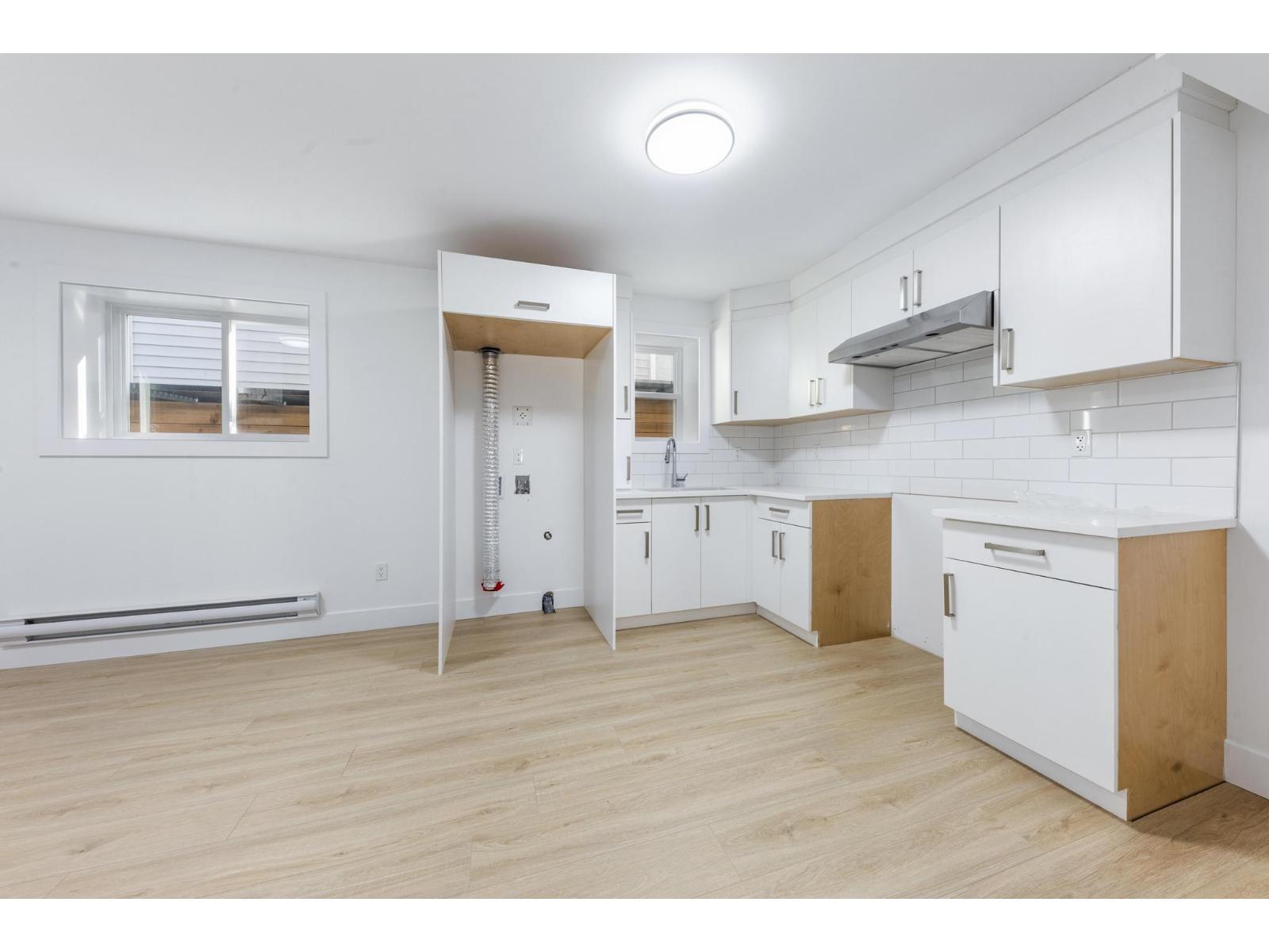 6221 148 Street Property Photo 17