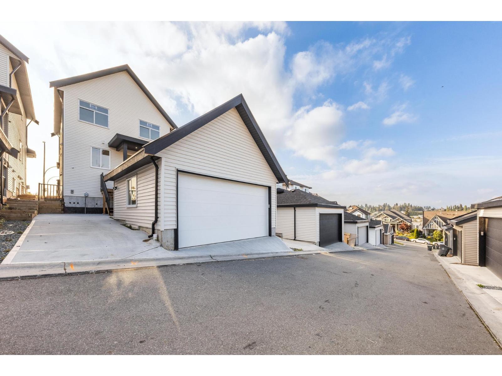 6221 148 Street Property Photo 18