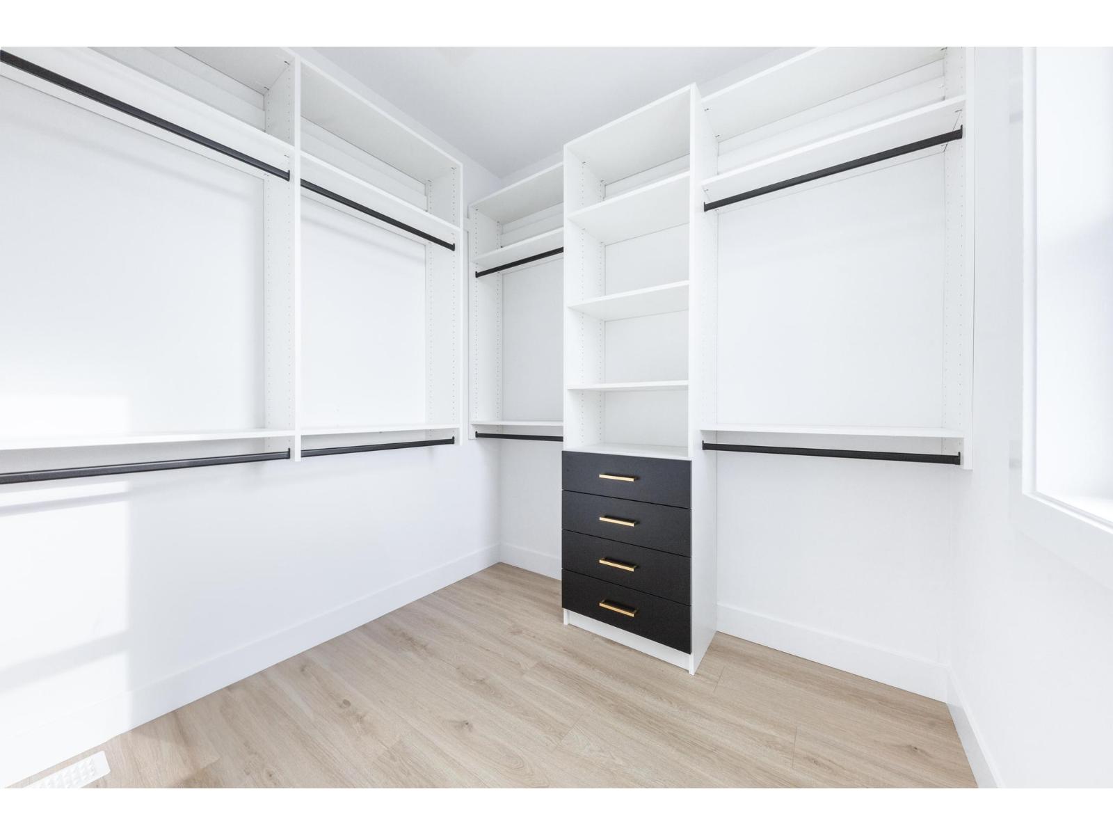 6221 148 Street Property Photo 25