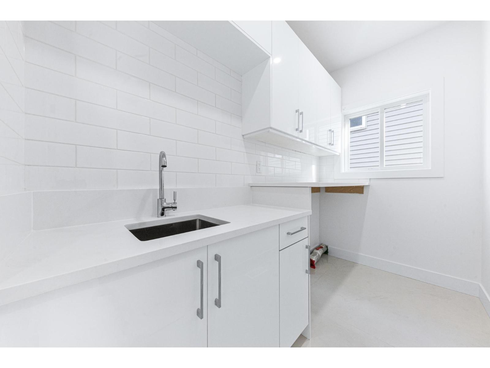 6221 148 Street Property Photo 27