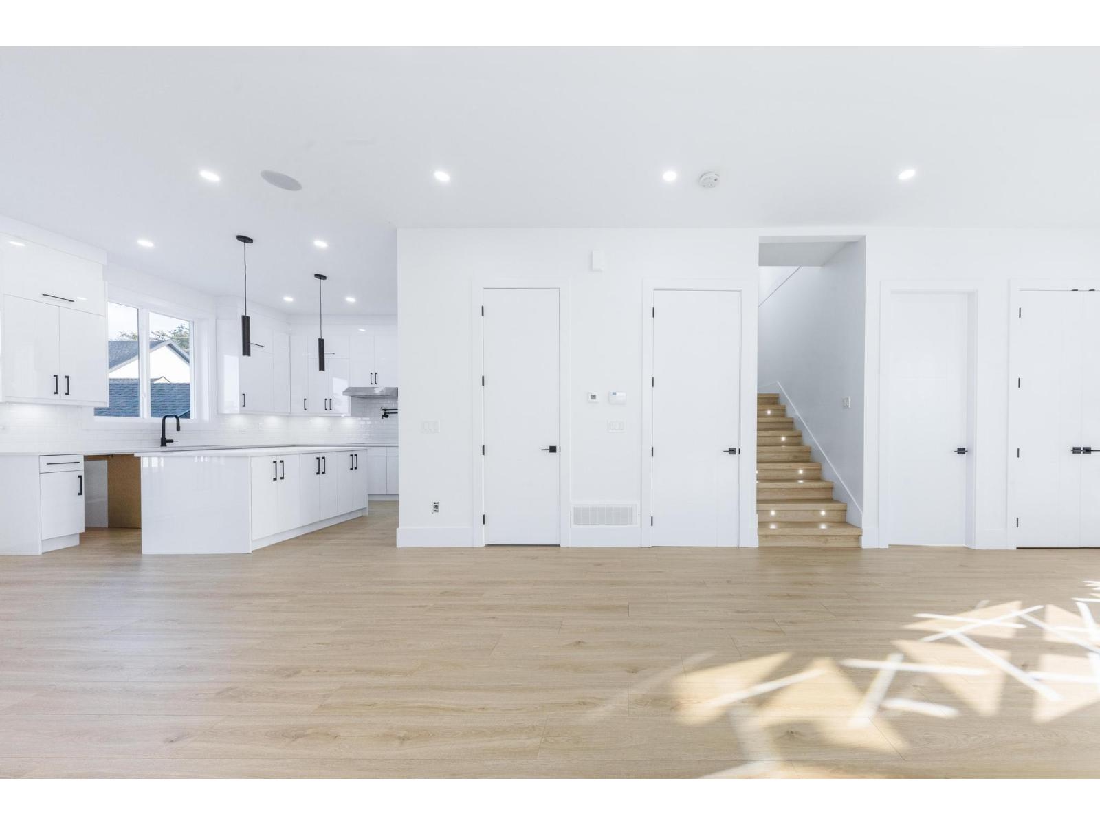 6221 148 Street Property Photo 35