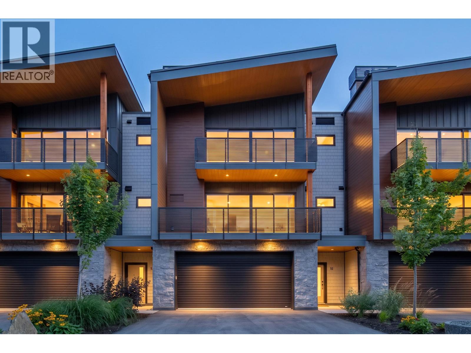 16 2077 Garibaldi Way Property Photo 1