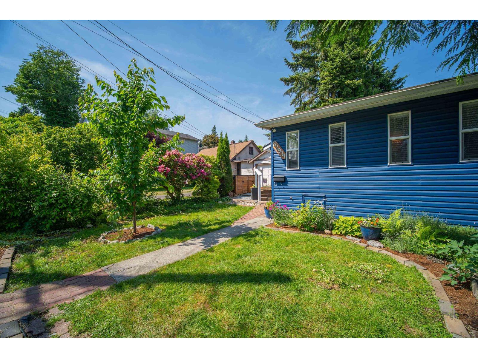 32931 1 Avenue Property Photo 4