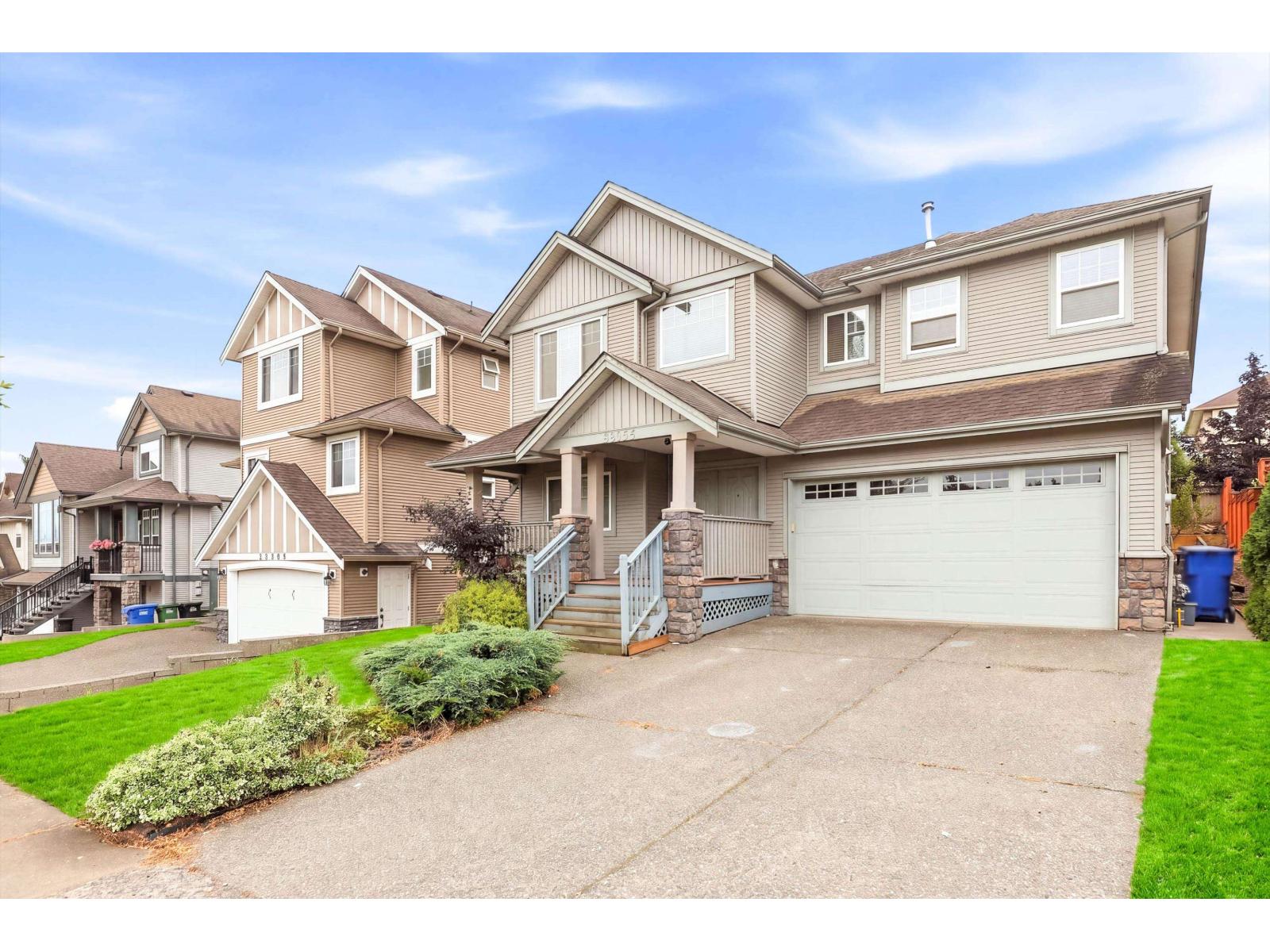 34158 Amblewood Place Property Photo 2
