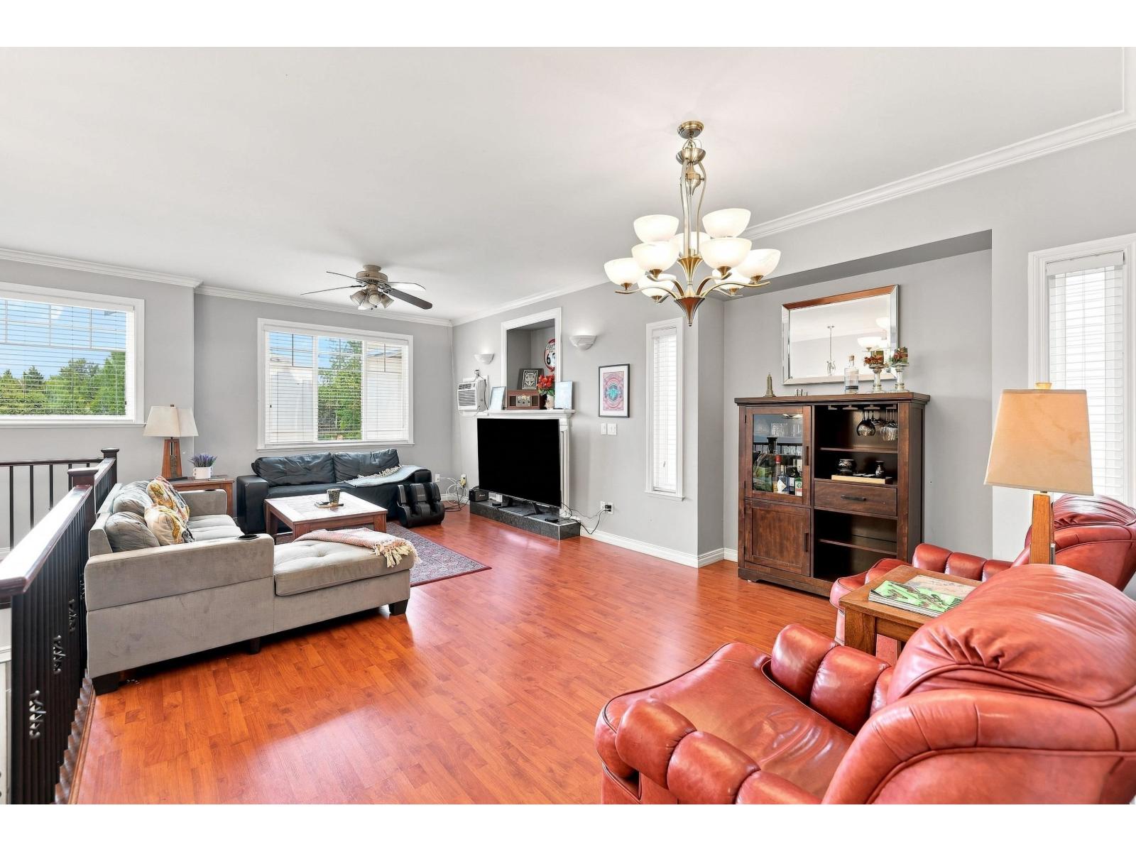 34158 Amblewood Place Property Photo 4