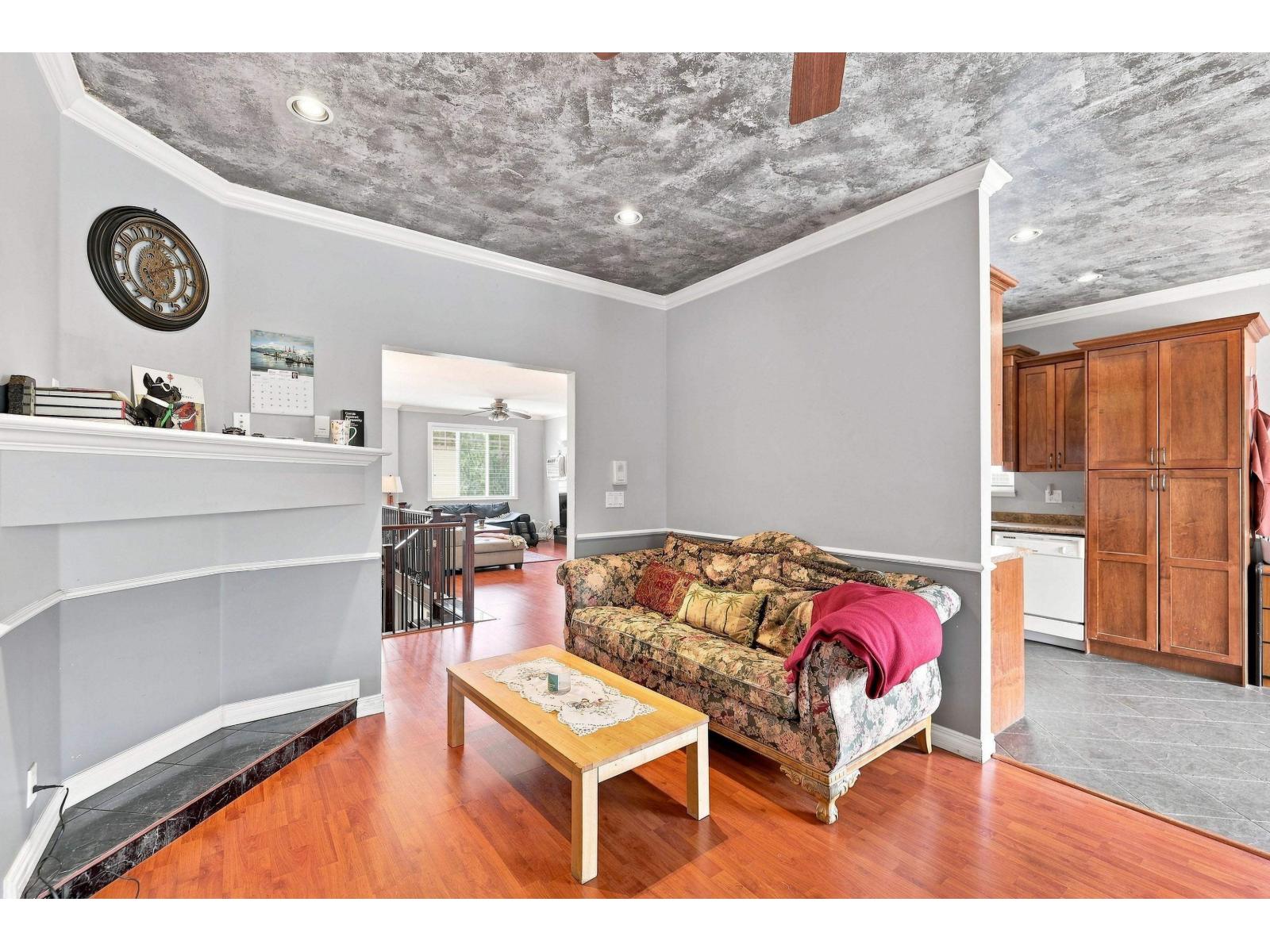 34158 Amblewood Place Property Photo 7