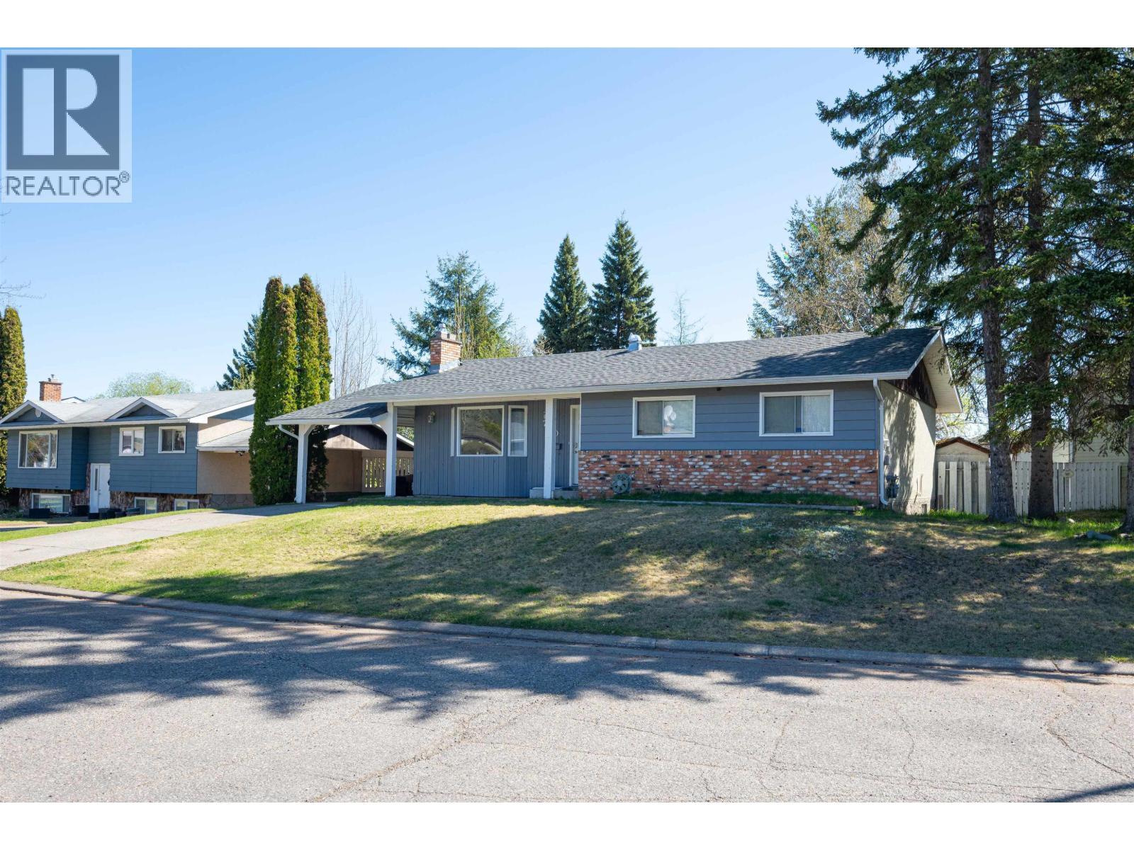 730 FAULKNER CRESCENT