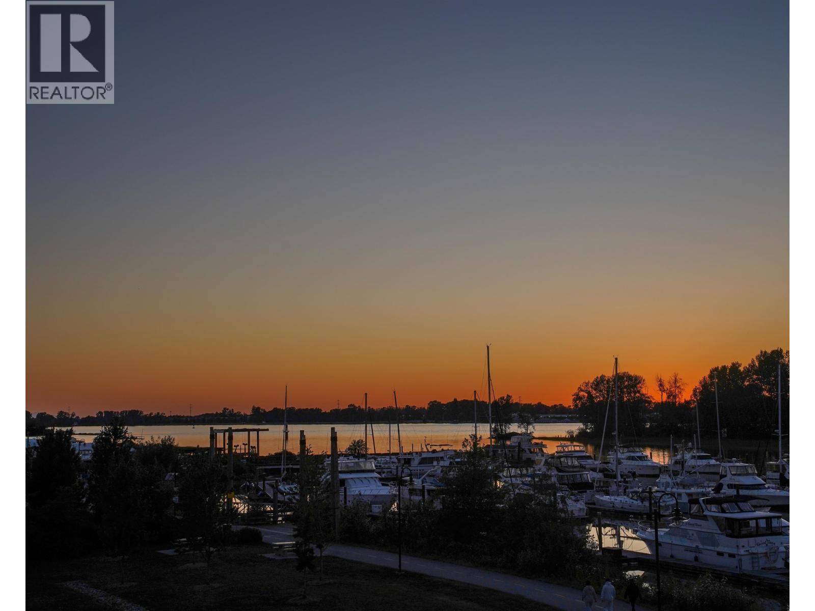 100 5311 Admiral Way Property Photo 1