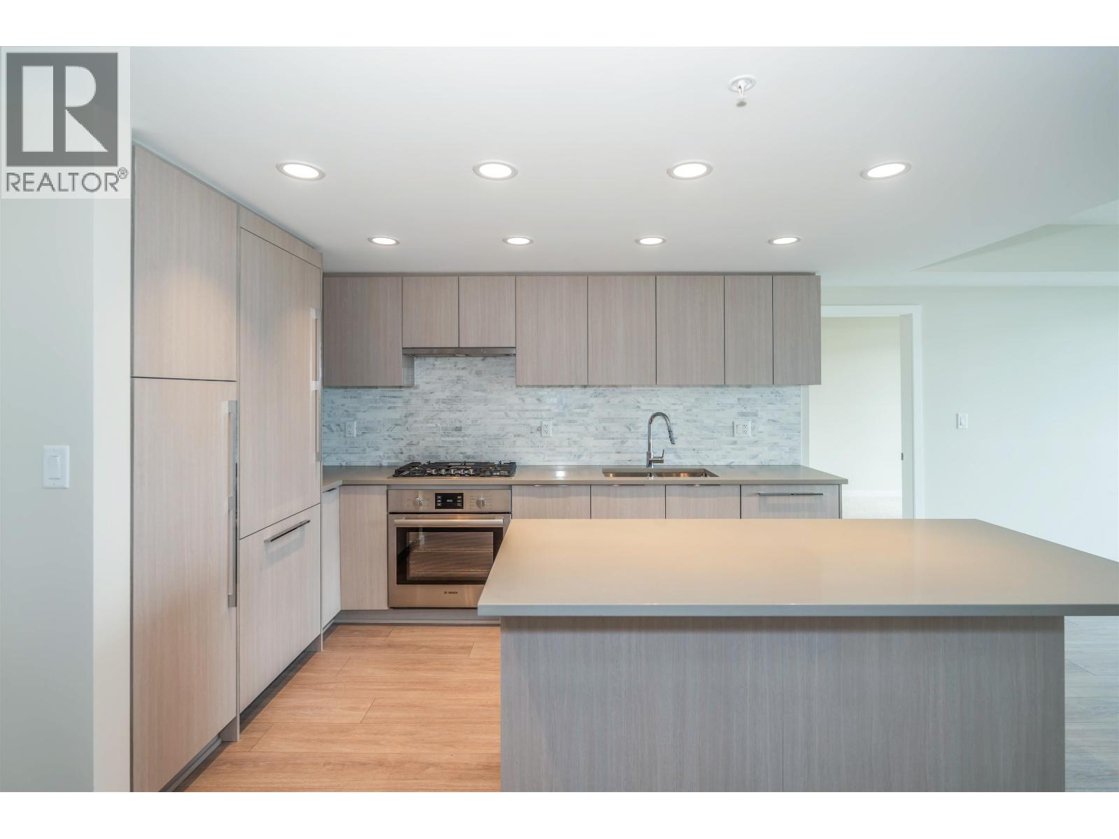 1904 1182 Westwood Street Property Photo 5