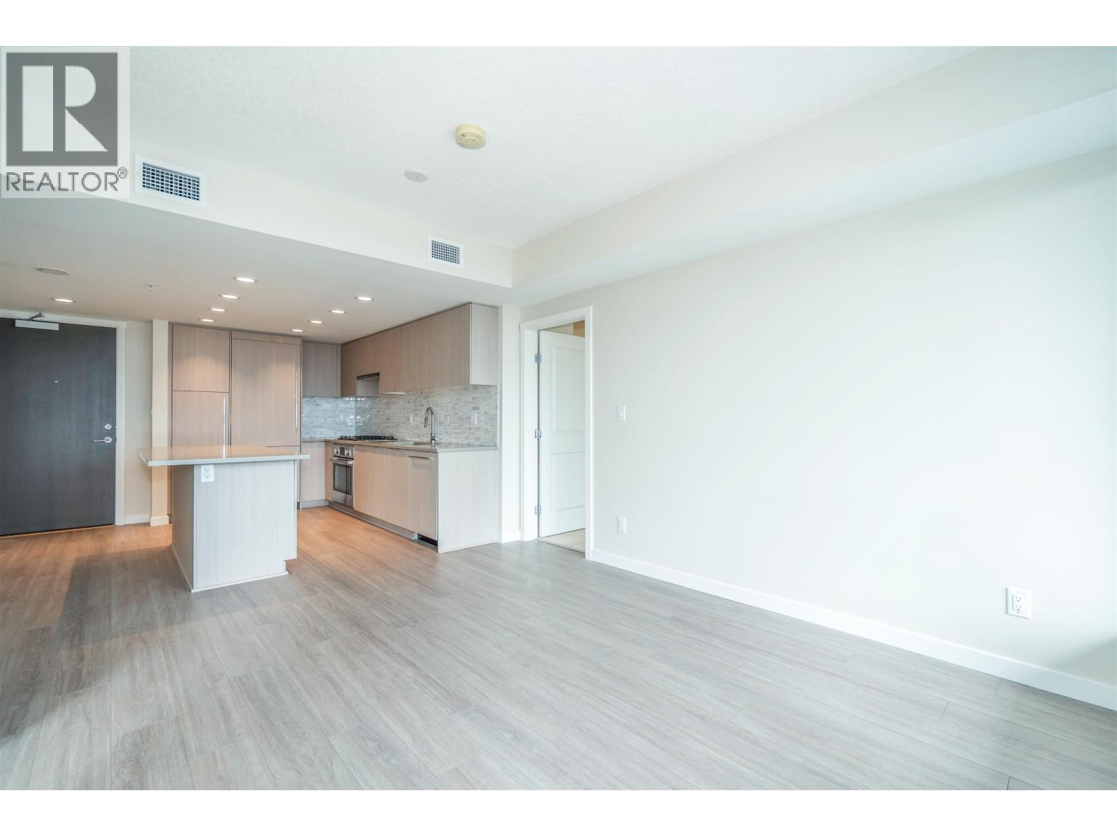 1904 1182 Westwood Street Property Photo 12
