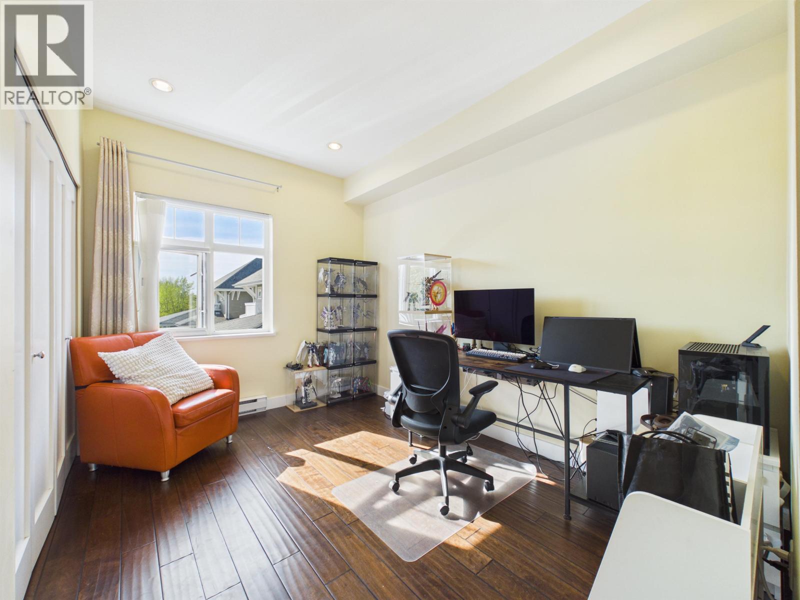141 7388 Macpherson Avenue Property Photo 12