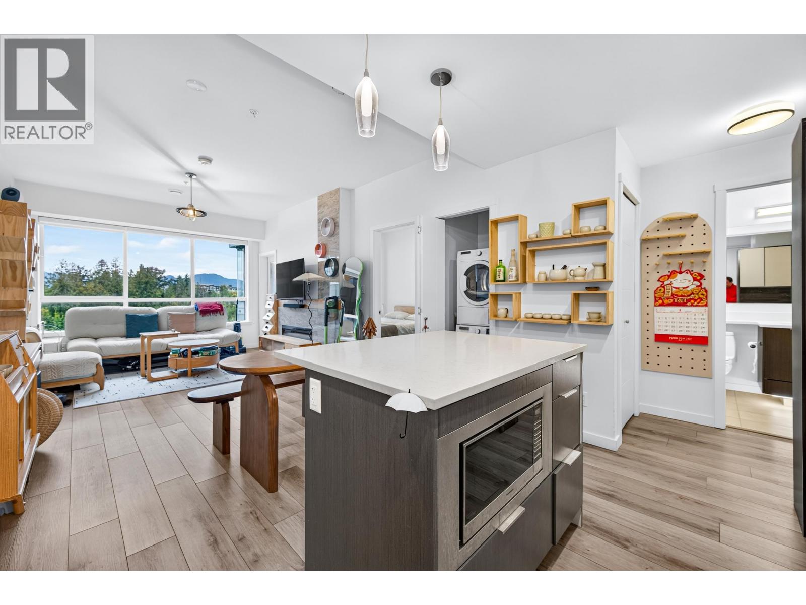 401 11639 227 Street Property Photo 2