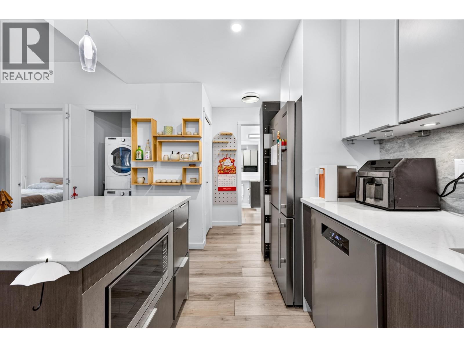 401 11639 227 Street Property Photo 5