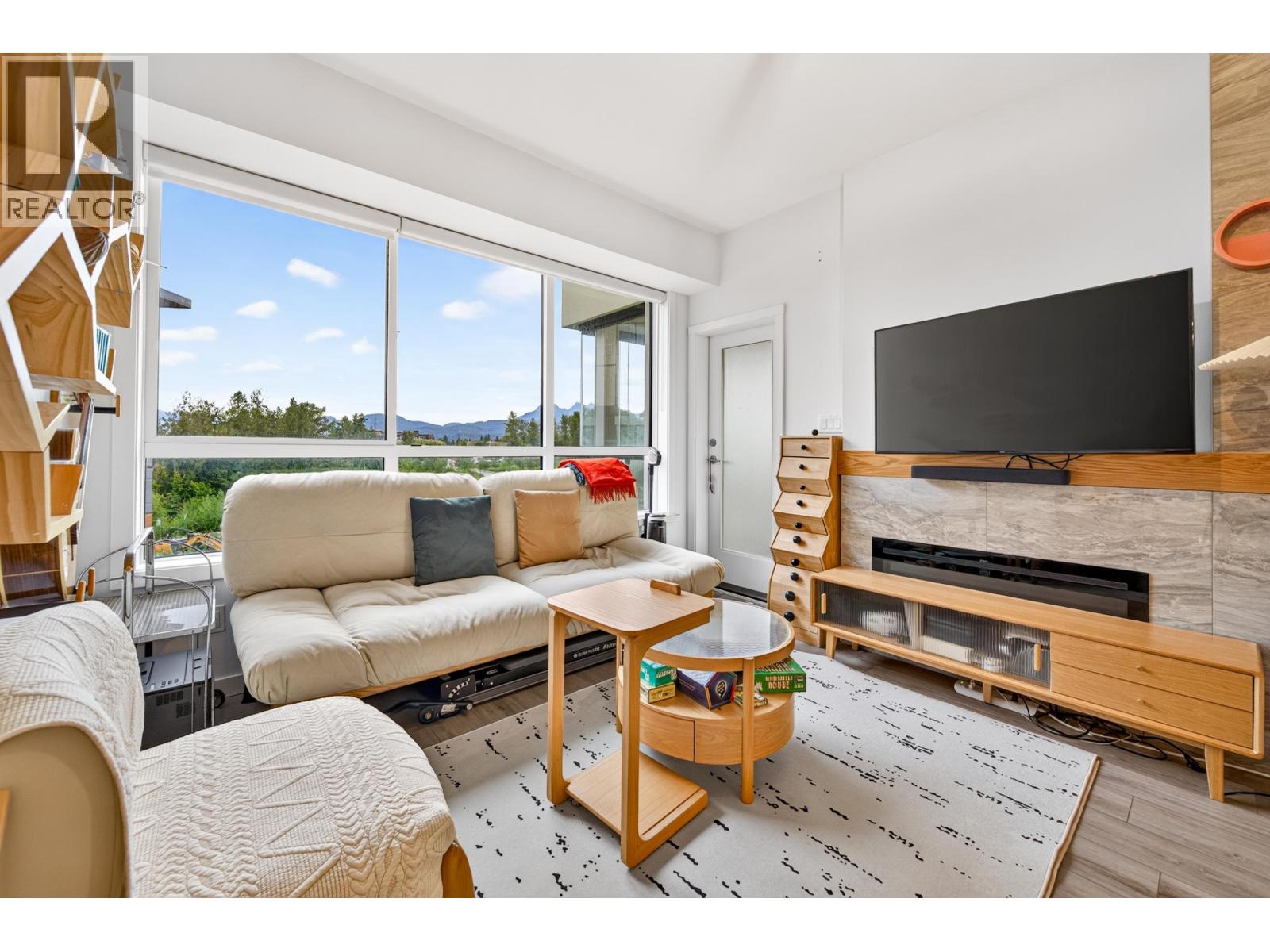 401 11639 227 Street Property Photo 9